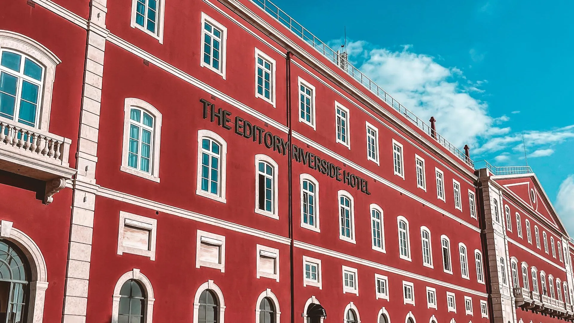 The Editory Riverside Santa Apolónia Hotel